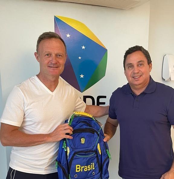 LP welcomed by CBDE President Antonio Hor Filho.jpeg ISF President Laurent Petrynka Welcomed by CBDE President Antonio Hora Filho
