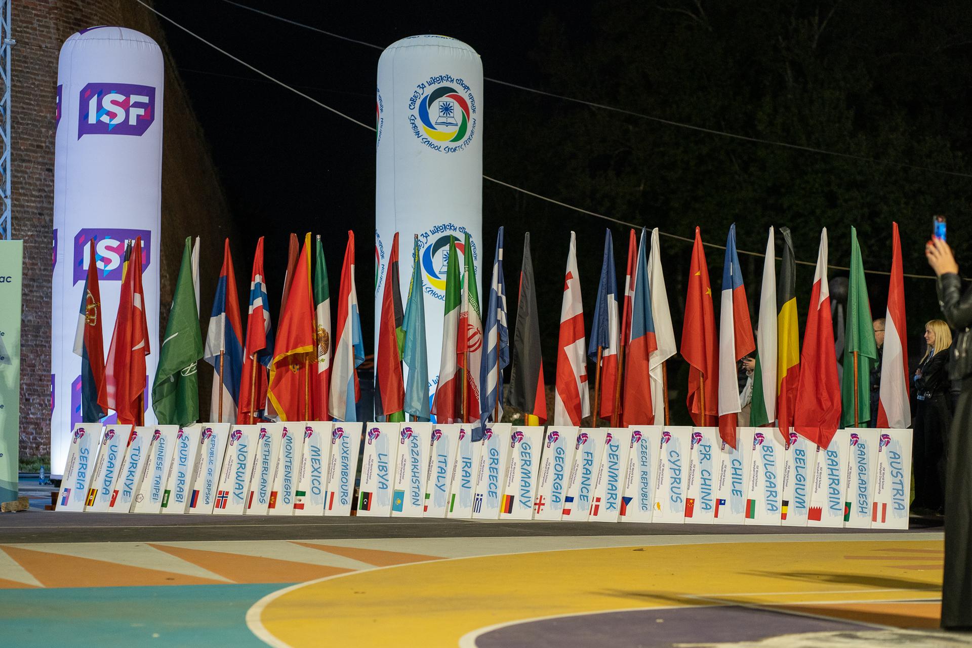 240420_Opening ceremony WEB-00999.jpg Flages