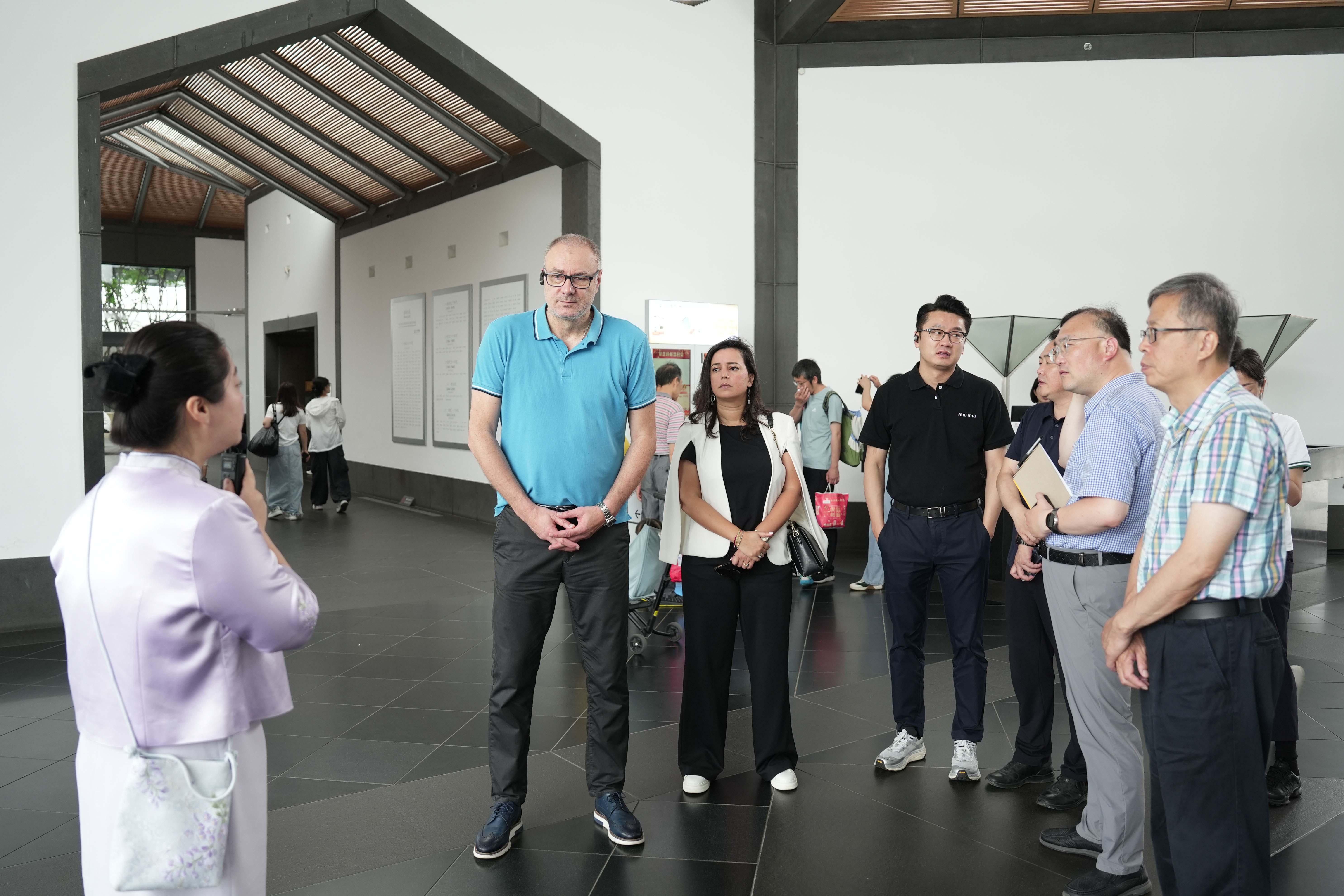 2506 Football Inspection Suzhou President