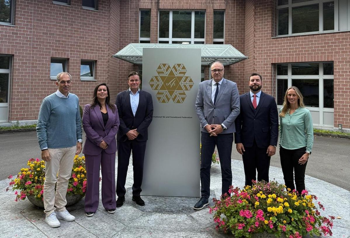 ISF FIS MoU 2025.jpeg ISF FIS MoU 2025